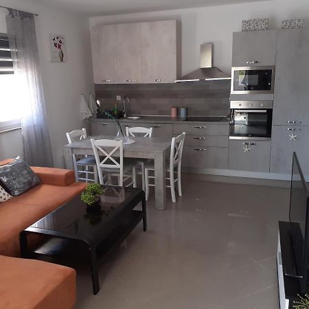 Apartman Nada Lejlighed Ližnjan Eksteriør billede